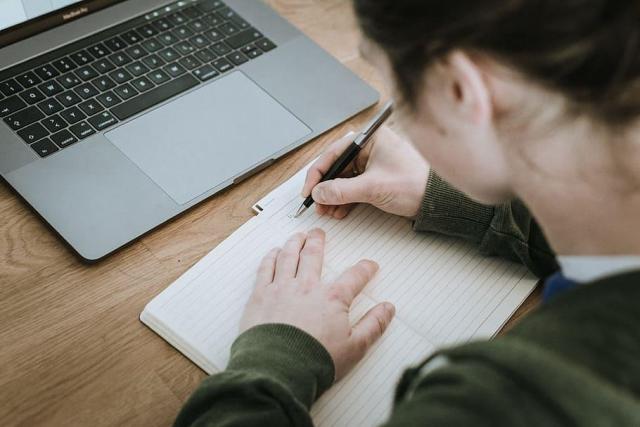 Motivációs levél írás Workshop és Konzultáció -  Külföldre felvételizőknek